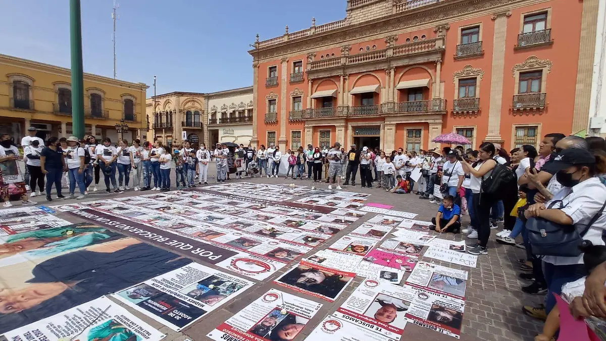 F CARMONA DESAPARECIDOS (4)